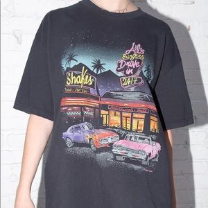 Brandy Melville T-shirt NWT!!